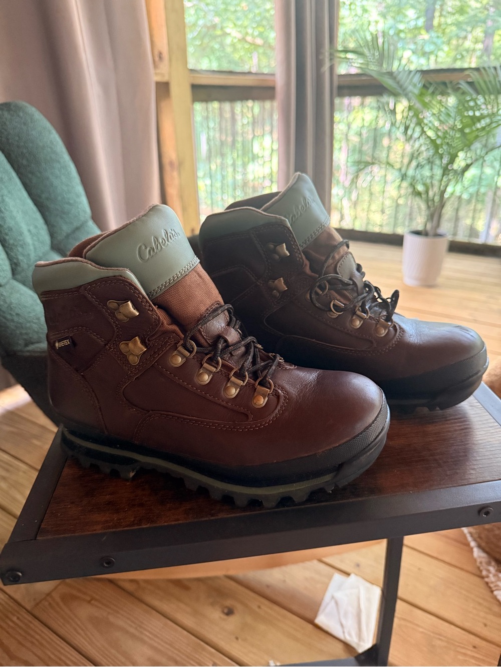 PRICE DROP!! Cabela's Women’s Rimrock Brown Waterproof Hiking Boots